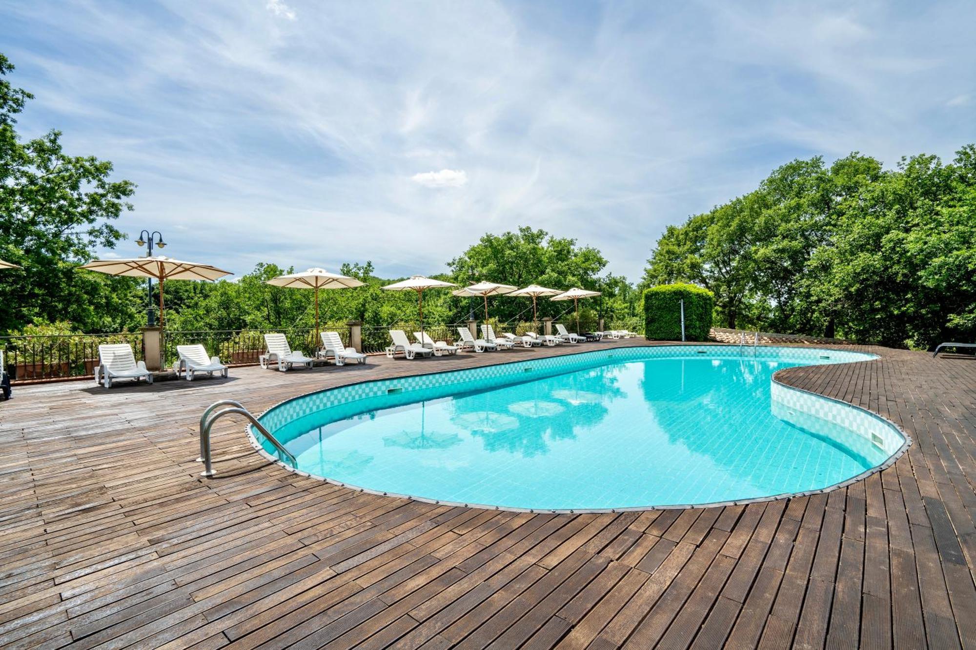 Isa - Residence With Swimming Pool In Sorano, Apartments With Air Conditioning And Private Outdoor Area Exterior foto